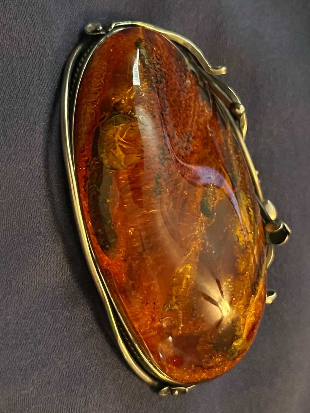 Sterling Silver Vintage Deep Honey Amber Brooch with Floral Filigree Setting - Picture 5 of 6